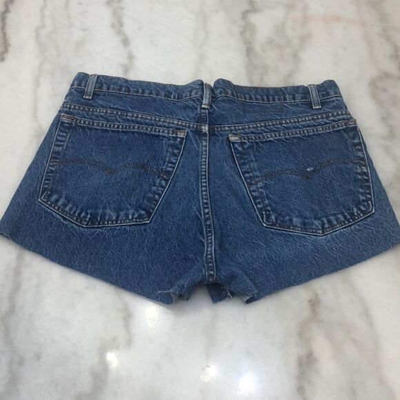 Vintage 1987 Levi’s 505 Cutoff Jeans Shorts 34 Waist 1.5 inch inseam Made in USA - Picture 2 of 7